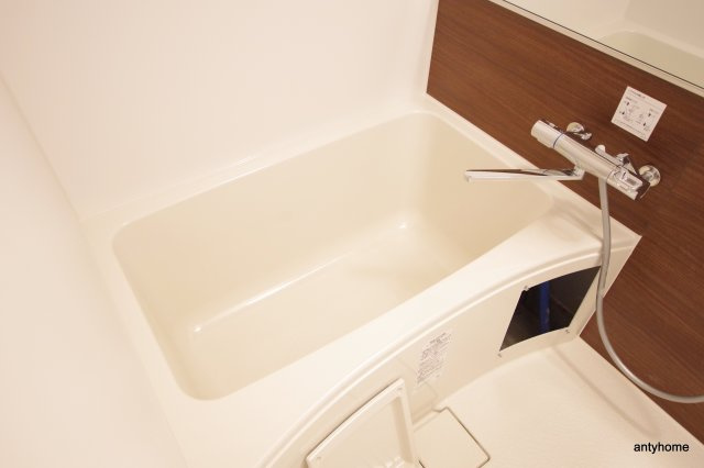 ライジングメゾン本町橋　仲介手数料無料の浴室