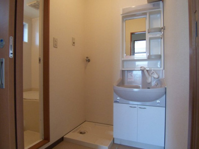 【洗面所】 | フレグランス花陽 | 忙しい朝には欠かせない洗面所です