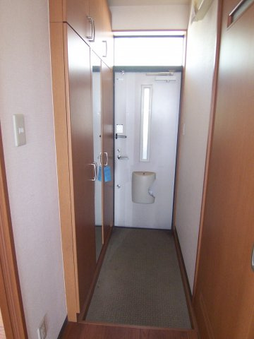 【玄関】 | フレグランス花陽 | 収納も便利な玄関です