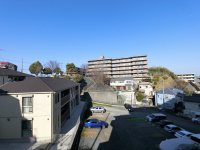 【展望】 | ラフィネ上大岡 | ２階部分からの眺望です。