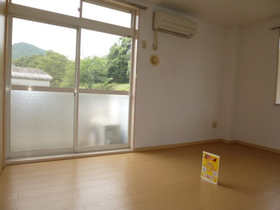 【洋室】 | ハーベストコートD | ６.７帖