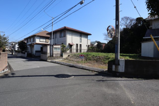 【前面道路含む現地写真】 | 車通りの少ない前面道路