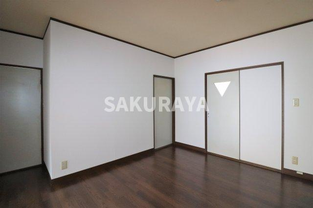 アメニティライフ３棟の居間・リビング