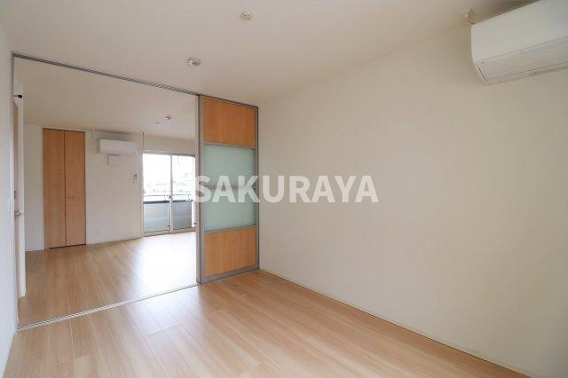 ガーデンコートの洋室|現況と異なる場合がございます。