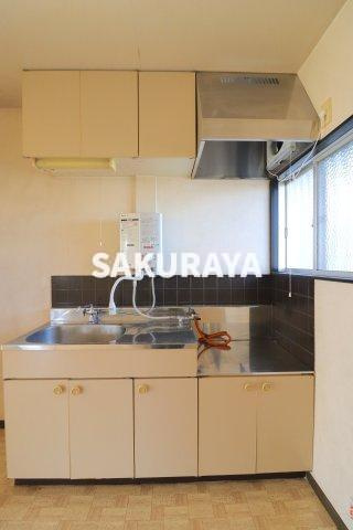 グリーンホームズA棟のキッチン|2023年12月撮影。