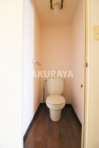 クレッセントヴィラA棟のトイレ