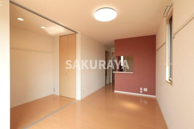 スカイコートの居間・リビング|2025年9月撮影。