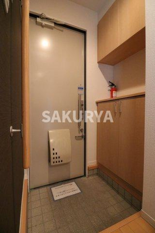 ソレーユ・シャインの玄関|現況と異なる場合があります。