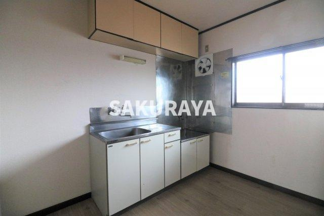 ハウスジェルのキッチン|現況と異なる場合がございます。