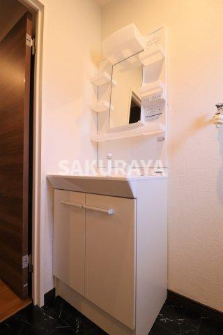フレグランスヒトミBの独立洗面台|現況と異なる場合がございます。