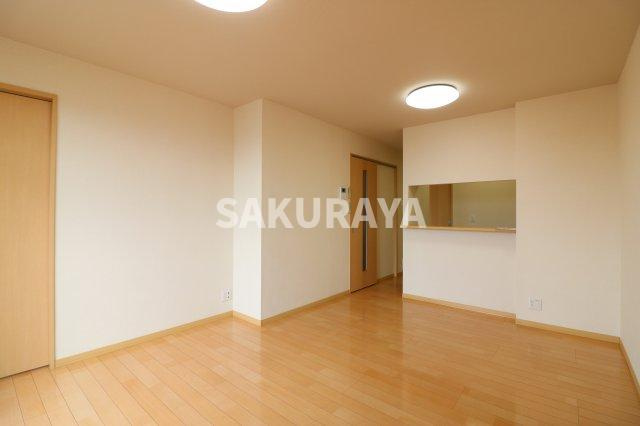 レーベンモーアの居間・リビング|2021年撮影。現況と異なる場合がございます。