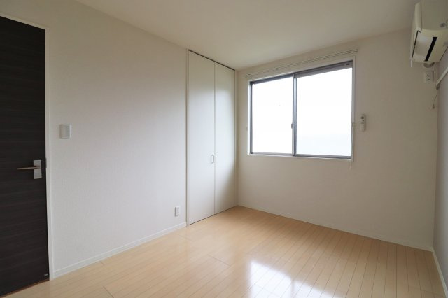 ロイヤルヴィレッジの洋室|現況と異なる場合がございます。