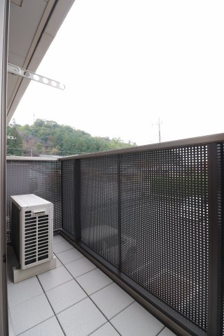 ロイヤルヴィレッジのバルコニー|現況と異なる場合がございます。