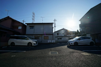 【駐車場】