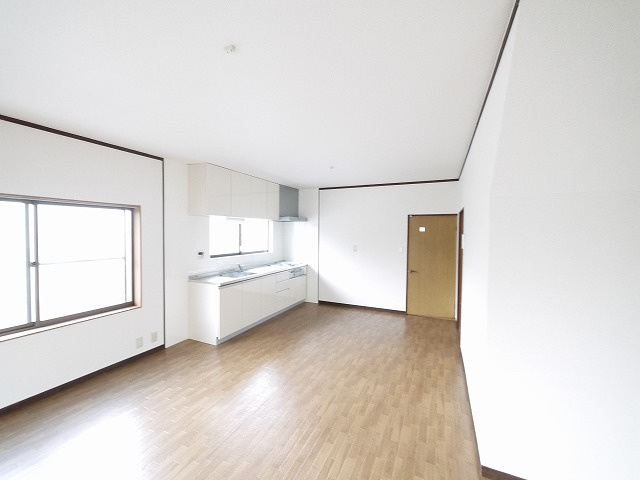 朝日町２丁目戸建の和室