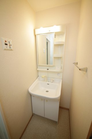 SENTREXかじま台の独立洗面台