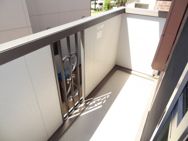 アザレアコートアミカ　A棟のバルコニー