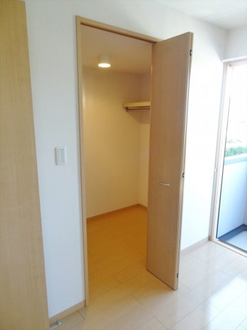 アザレアコートアミカ　A棟の収納