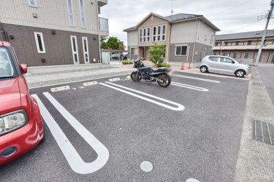 【駐車場】 | ビューテラス平井Ａ