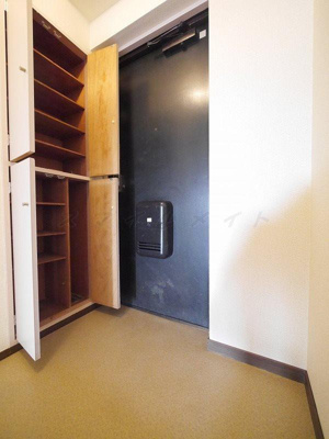 【玄関】 | 戸塚の里B棟