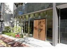 【エントランス】 | エステムプラザ梅田  | 女性も安心のオートロック付きです。