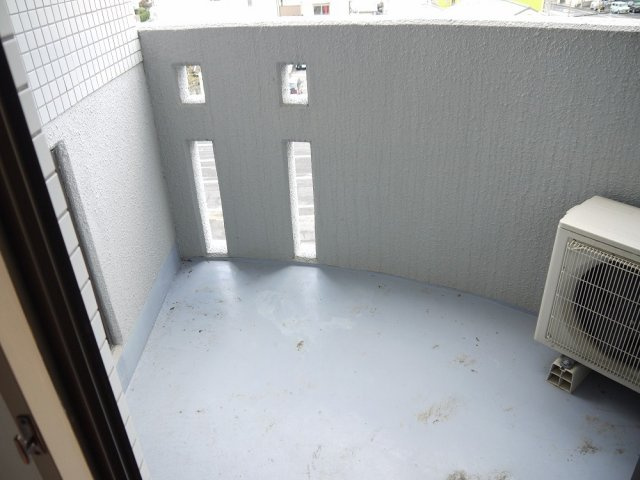 シャトーカワイのバルコニー