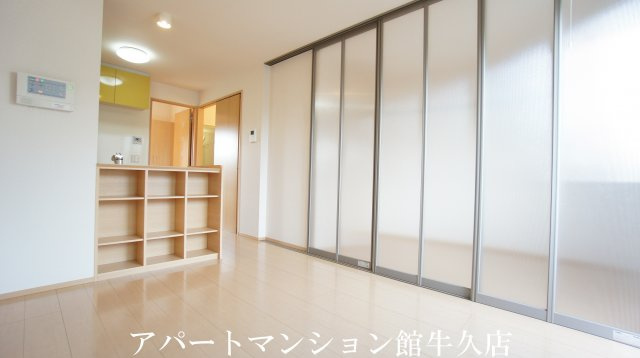 Royal Stage(ロイヤルステージ）の居間・リビング