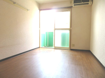 【洋室】 | ヴィラージュ国立 | ※内装写真は104号室のものです