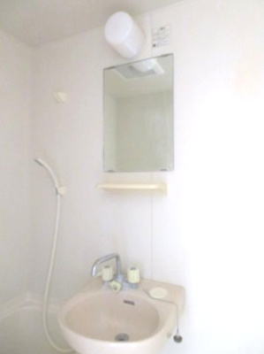 【洗面所】 | ヴィラージュ国立 | ※内装写真は104号室のものです