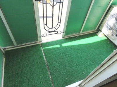 【バルコニー】 | ヴィラージュ国立 | ※内装写真は104号室のものです