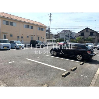 【駐車場】