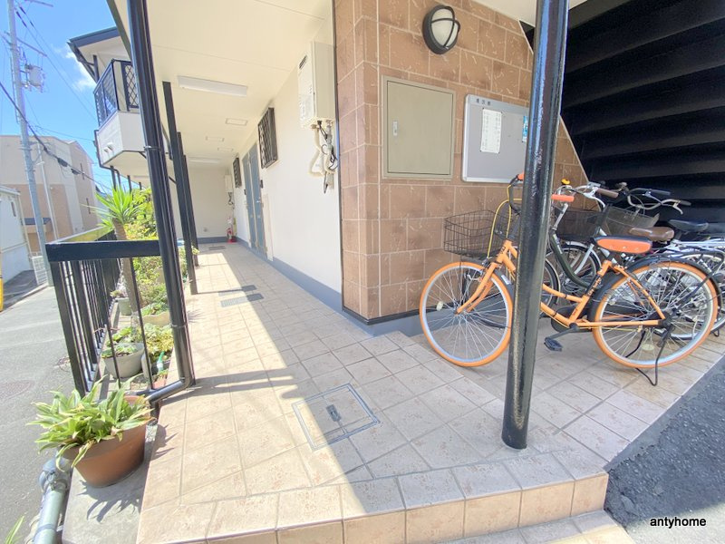 大橋第３コーポ　仲介手数料無料のエントランス