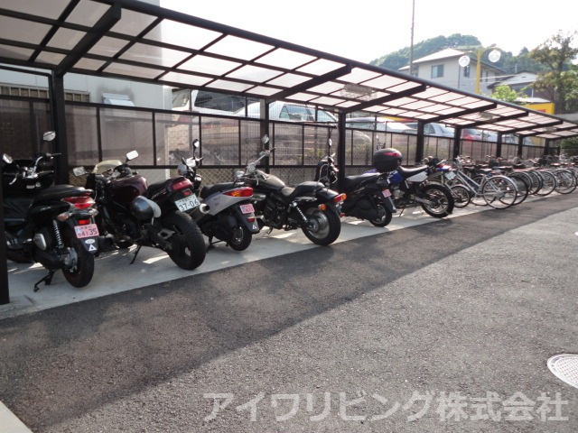 ジュネス桜ヶ丘のその他共用部分|駐輪場有り【ジュネス桜ヶ丘】
