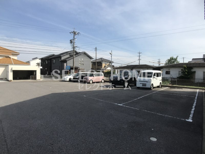 【駐車場】 | プリムｍＡ棟 | 駐車スペースもあります