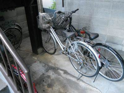 五条コーポの駐車場|駐輪可