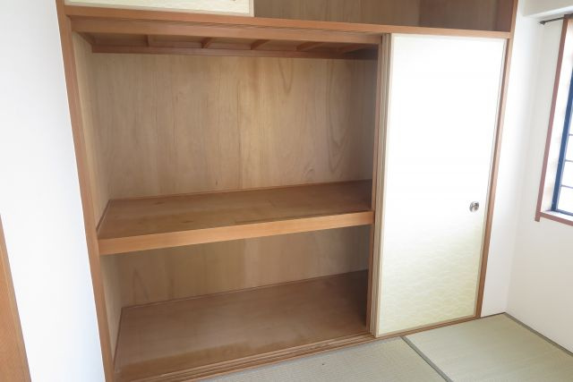 リアライズ花園町の収納