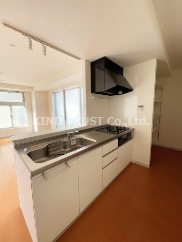 Lega梅北のキッチン|コンパクトなキッチンで掃除もラクラク