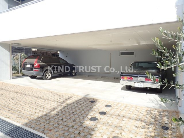 Lega梅北の駐車場|車をお持ちの方に嬉しい駐車場付きの物件です