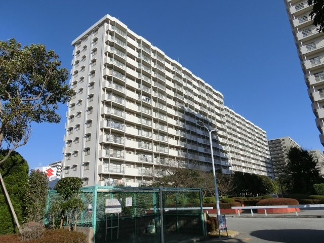 幕張ファミールハイツ２号棟の外観|幕張ファミールハイツ２号棟　１４階建１０階部分　眺望自慢　通風良好　ペット飼育可　総戸数５７６戸のビッグコミュニティ　