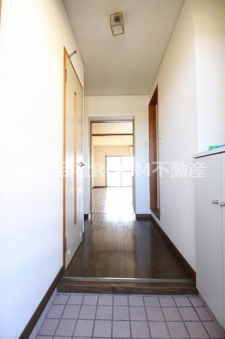 サンシャイン立野の玄関|シンプルで使いやすい玄関です