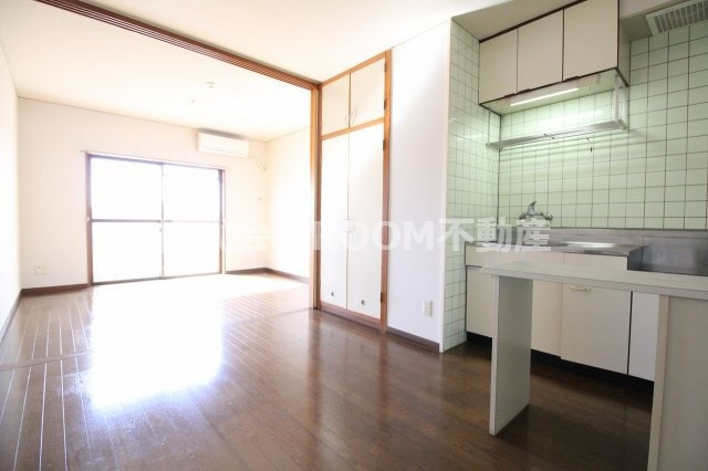 サンシャイン立野の内装|明るい室内です