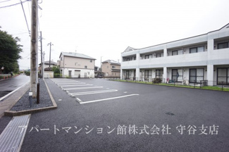 【駐車場】