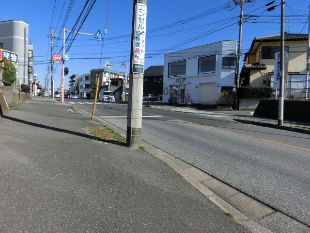 勝田台南１丁目　中古戸建の前面道路含む現地写真|前面南側１６ｍ公道面