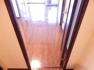 雅綾小路の内装|廊下から～