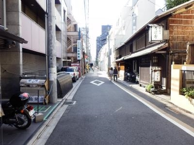 雅綾小路の周辺|前面道路