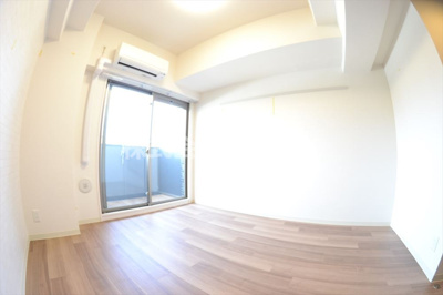 【洋室】 | プレサンス上町台夕陽丘 | 使い勝手のいい洋室です