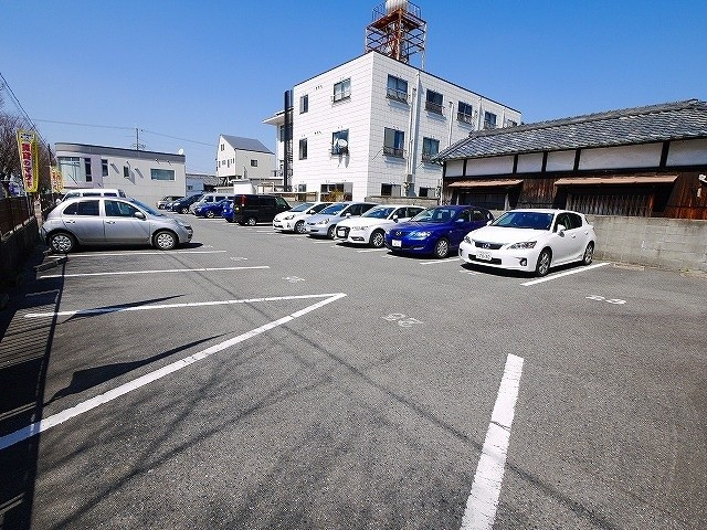 シャトー　デュ　ボヌールの駐車場|駐車場があります