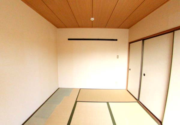 泉北郡忠岡町忠岡北１丁目のハイツの和室|和室ならではの温かな和の空間で寛ぎの時間を過ごせます