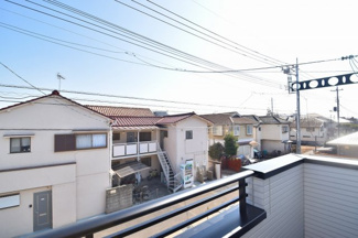 【展望】 | バルコニーからは開放的な景色が眺められます。