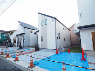 【駐車場】 | 現地見学や資料請求などお気軽にお問合せ下さい。
周辺環境とあわせて現地もご案内致します。